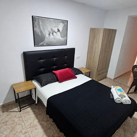 Hostal Sol Celeste Льорет-де-Мар Экстерьер фото