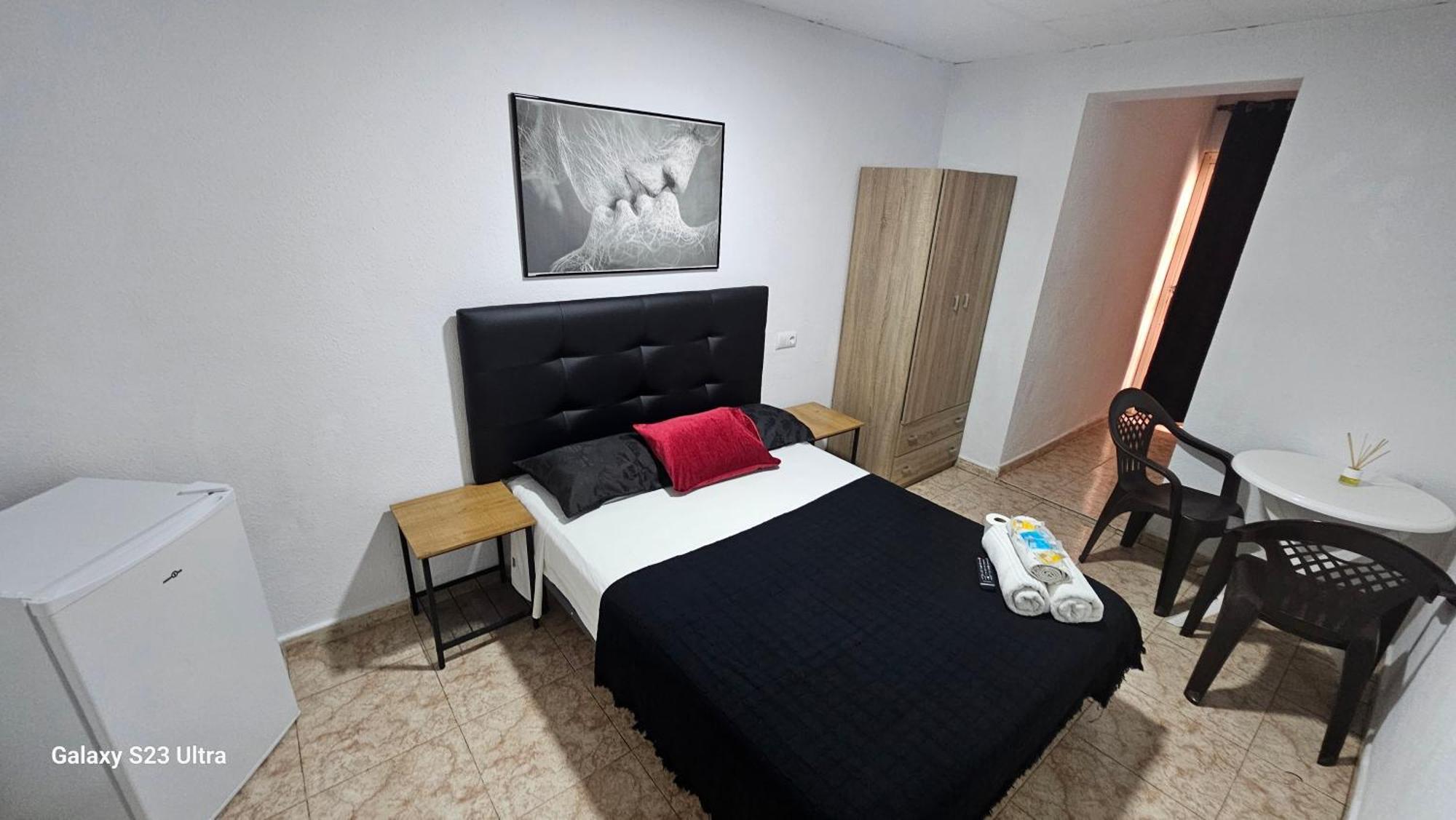 Hostal Sol Celeste Льорет-де-Мар Экстерьер фото